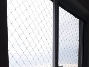 Redes de proteção anti-pombos em Curitiba