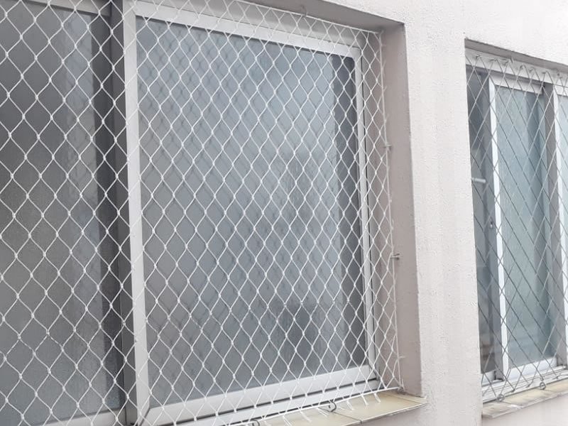 Garanta a segurança de crianças com tela de proteção em Curitiba